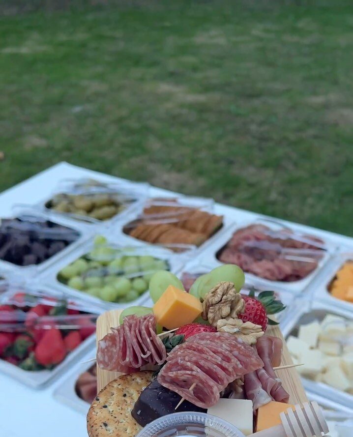 Gourmet Table